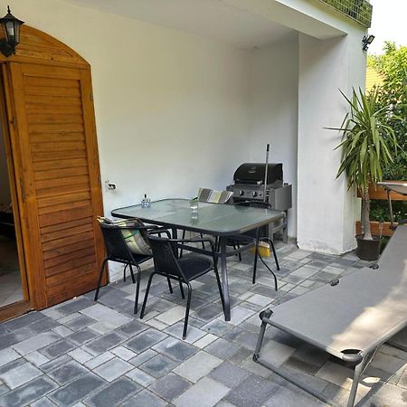 Willa Parraghegy Apartman Zalaszanto Zewnętrze zdjęcie